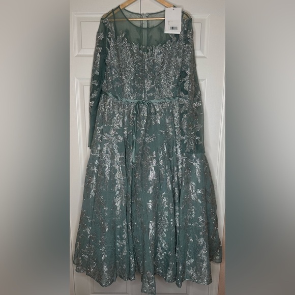 Mac Duggal Women's Embellished Bow Belt Illusion Long Sleeve A Line Dress 20337 - Picture 4 of 14